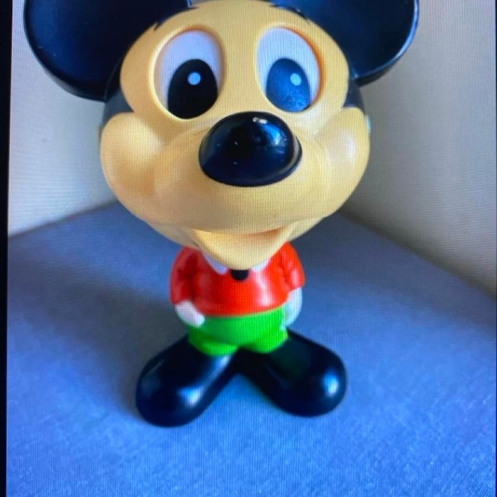 1976 Mickey Mouse toy with ring pull working vintage s74